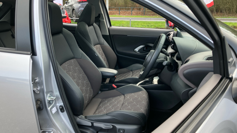 Toyota Yaris Cross 1.5 Hybrid Excel AWD 5dr CVT Hybrid Estate